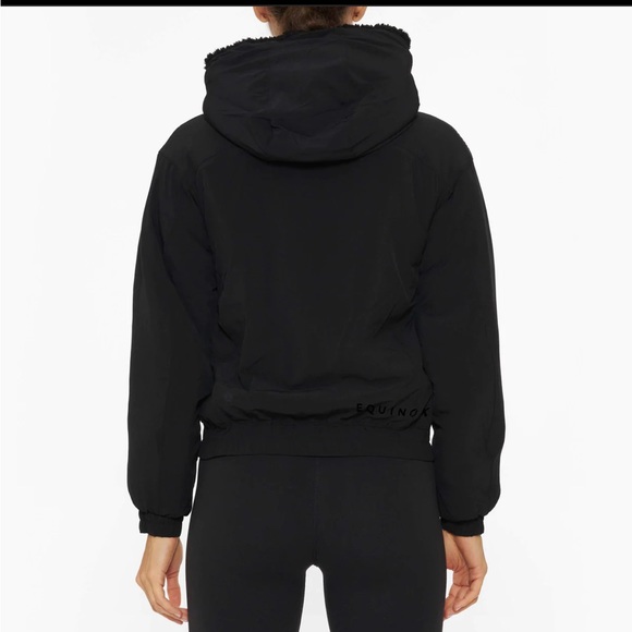 Lululemon Reversible Sherpa Jacket with hood - Picture 4 of 7